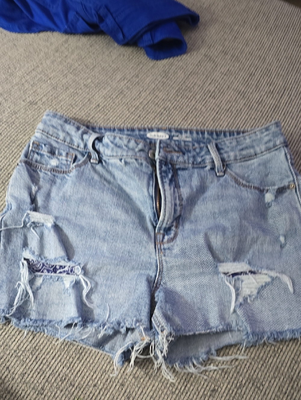 Old Navy Light Blue Distressed Denim Women’s Shorts